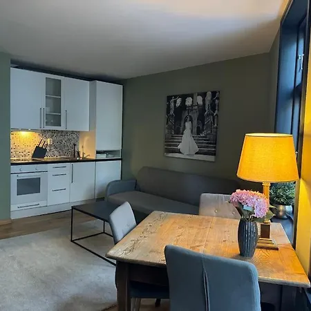 Peaceful Urban Apartment